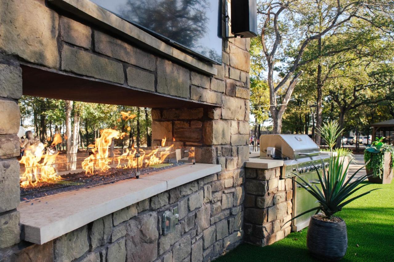 7744 Ranch Glamping Resort Austin Exterior photo