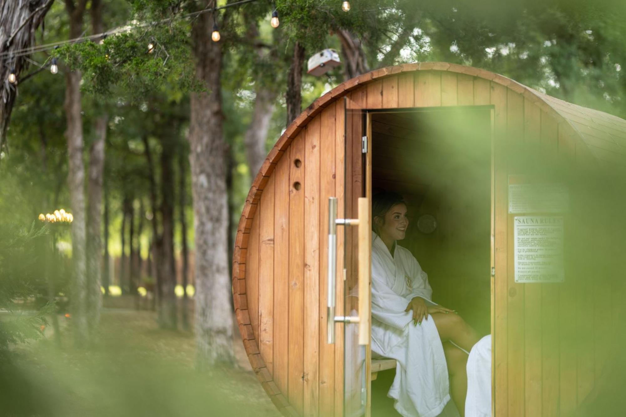 7744 Ranch Glamping Resort Austin Exterior photo