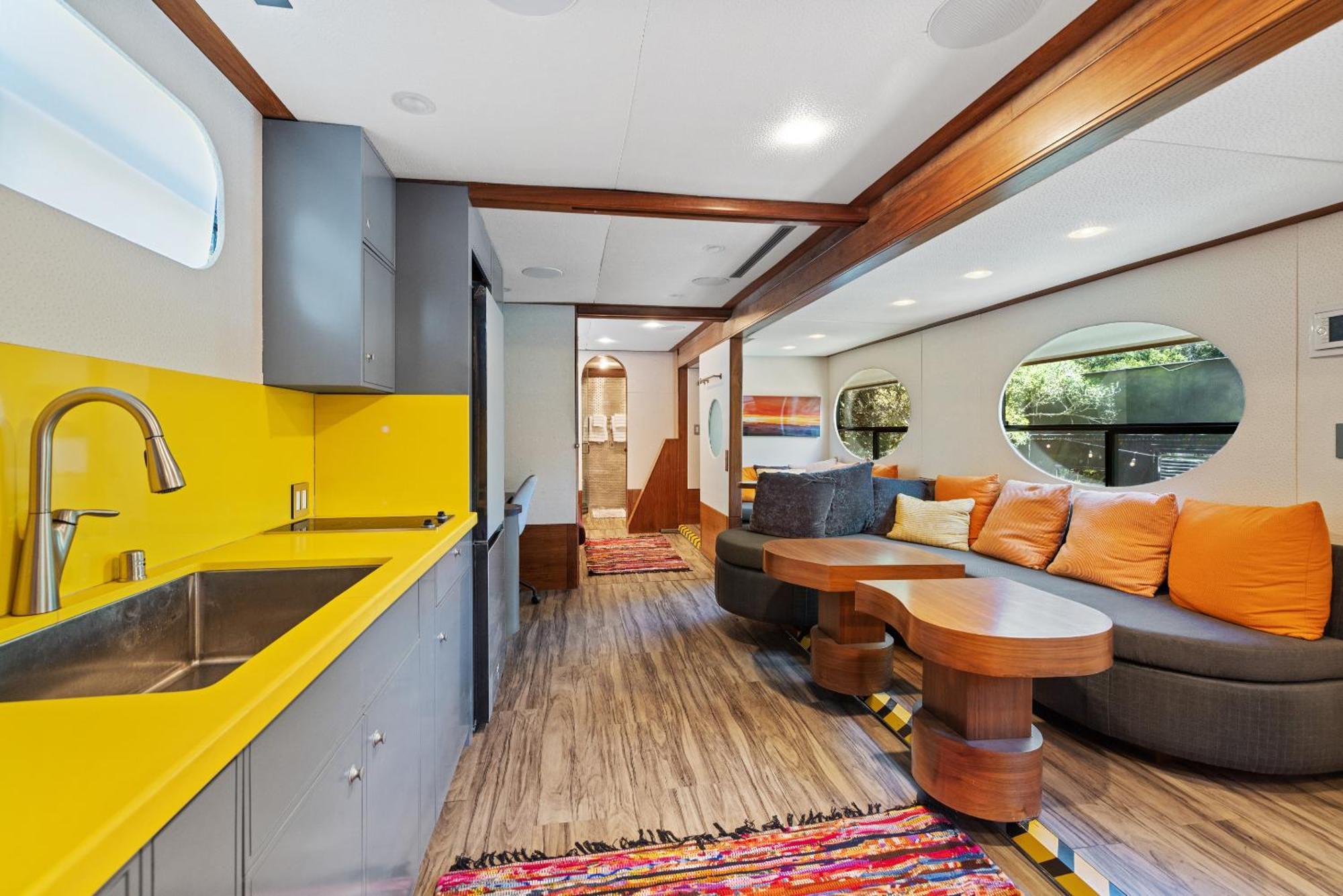 7744 Ranch Glamping Resort Austin Room photo